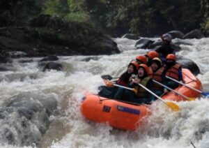 tempat arung jeram di bogor