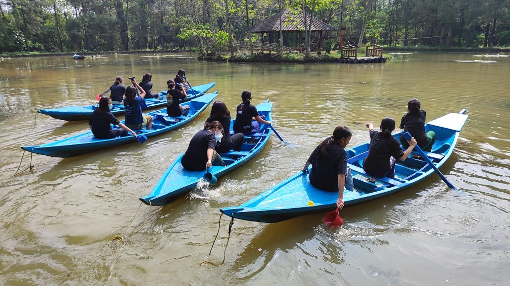 kegiatan outbound di telaga cikeas resort sentul bogor